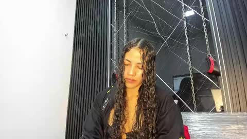 Snapshot of megan_siner chatting on 04-18-26, 11:36 Megan Siner online show from 04-18-26, 11:36