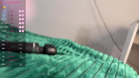 Stacy UTC 700   0800am-0200pm  online show from 01-20-25, 03:59