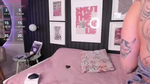 Megan  online show from 11-09-25, 11:08