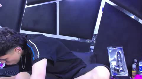 Snapshot of megan_thompsonn_ chatting on 12-18-25, 02:17 megan_thompsonn_ online show from 12-18-25, 02:17