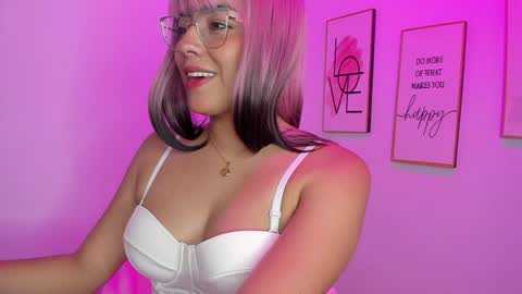 Snapshot of megan_vwv chatting on 02-04-25, 07:55 megan online show from 02-04-25, 07:55