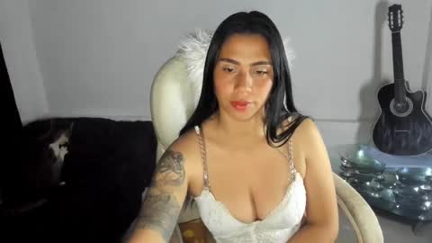 Snapshot of megan_waldman chatting on 01-08-25, 11:19 Megan online show from 01-08-25, 11:19