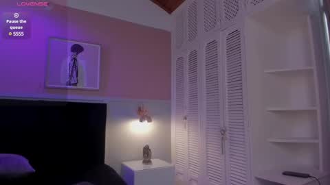 Jazmin  online show from 12-18-24, 08:03