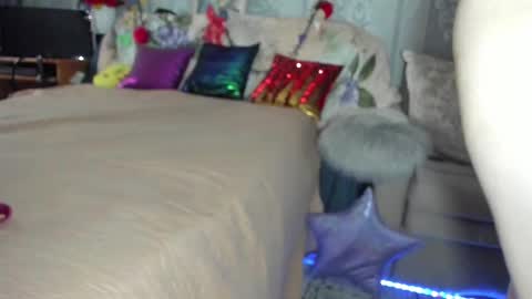 Nicki--------- Welcome to my Room online show from 11-16-25, 07:58