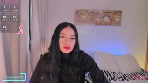 Snapshot of meganlake chatting on 05-31-26, 12:23 megan lake online show from 05-31-26, 12:23