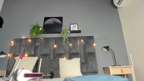 MEGAN online show from 07-04-26, 04:07