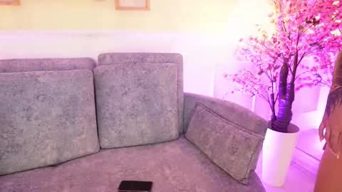 Megan Lowell online show from 03-06-26, 06:59