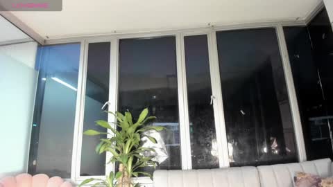 Snapshot of megann__sweet chatting on 02-08-25, 10:50 Mara online show from 02-08-25, 10:50