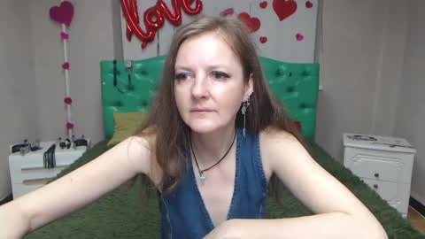 Snapshot of meganpirs chatting on 05-14-26, 05:20 MeganPirs online show from 05-14-26, 05:20