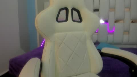 Snapshot of meganqueen2 chatting on 02-06-26, 12:19 Megan Queen online show from 02-06-26, 12:19