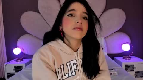 Snapshot of meganr_ chatting on 02-26-26, 11:20 Megan online show from 02-26-26, 11:20