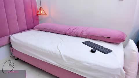 Megan  online show from 12-14-25, 07:29