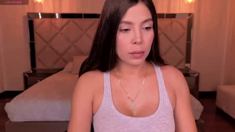 Snapshot of meganscottx chatting on 05-18-26, 06:14 Megan online show from 05-18-26, 06:14