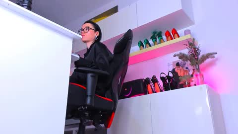 Megan online show from 02-05-26, 10:58