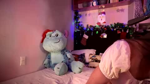 Megan online show from 12-22-24, 01:00