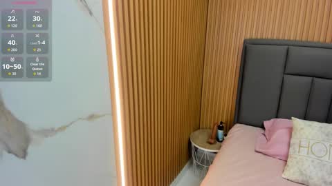 M E G A N  online show from 11-18-25, 02:50