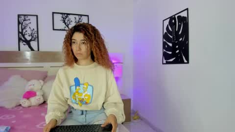 Snapshot of meggan_jade chatting on 09-24-25, 11:41 Meggan online show from 09-24-25, 11:41