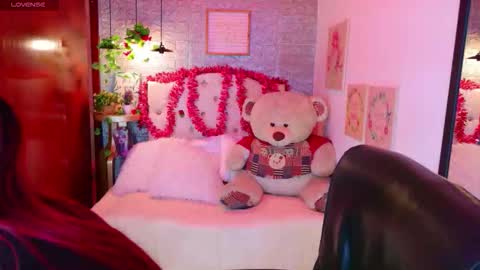 Meghan online show from 12-17-25, 03:12