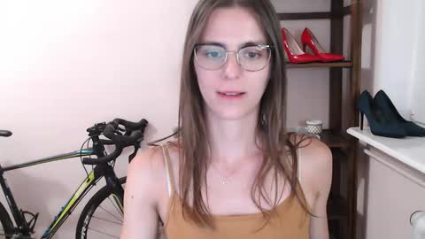 Megi online show from 03-28-26, 08:08