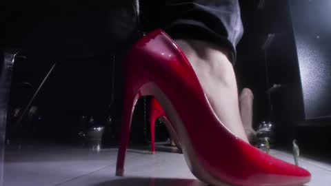 Snapshot of megoddessara chatting on 07-28-26, 09:03 Goddess Sara online show from 07-28-26, 09:03