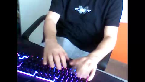 Snapshot of meks5544 chatting on 02-26-25, 01:08 meks5544 online show from 02-26-25, 01:08