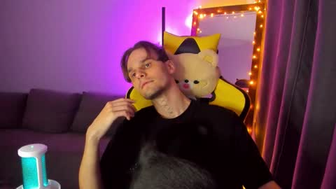 Snapshot of mel_kallen chatting on 09-22-25, 03:25 MelKallen online show from 09-22-25, 03:25