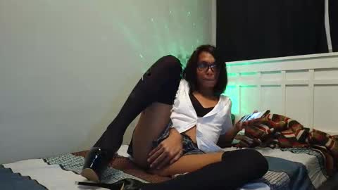 Snapshot of melahnie051002 chatting on 04-28-26, 03:06 melahnie051002 online show from 04-28-26, 03:06