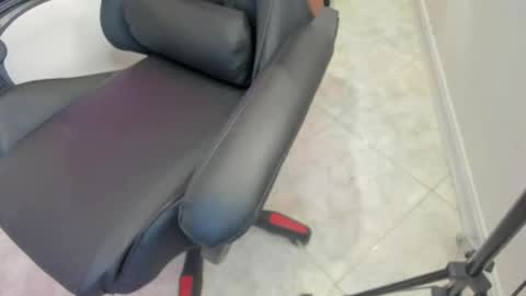 Snapshot of melan_owen chatting on 05-08-26, 11:04 melan_owen online show from 05-08-26, 11:04