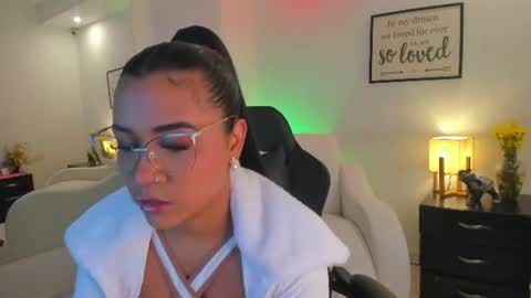 Snapshot of melan_owen chatting on 06-20-26, 11:02 melan_owen online show from 06-20-26, 11:02