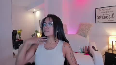 Snapshot of melan_owen chatting on 07-27-26, 06:48 melan_owen online show from 07-27-26, 06:48