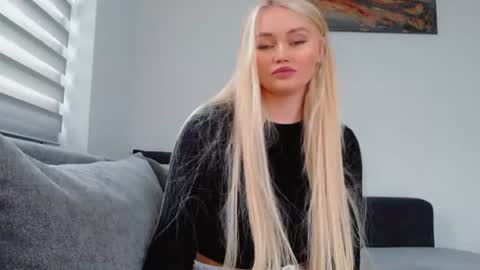 Melania online show from 07-11-26, 10:07