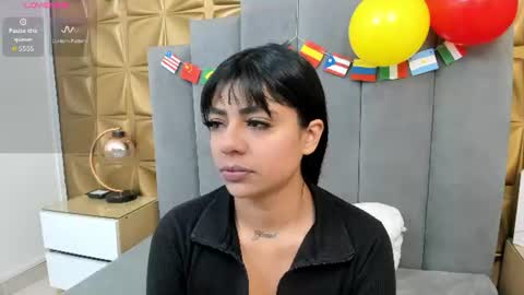 Snapshot of melani_dream chatting on 06-29-26, 01:44 Melani online show from 06-29-26, 01:44