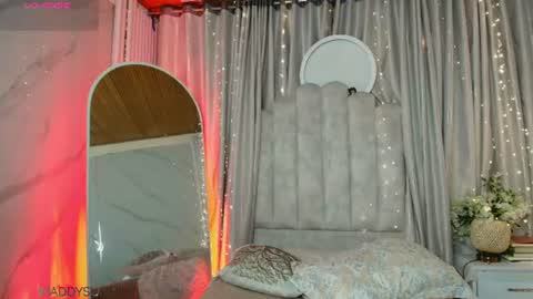 Snapshot of melani_sunny chatting on 06-25-26, 05:12 Melani sunny online show from 06-25-26, 05:12