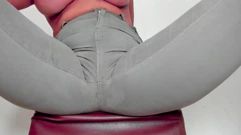 Melania online show from 03-19-26, 03:49