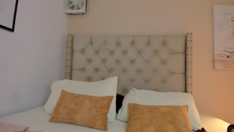 melania_xtreme online show from 05-07-26, 01:33