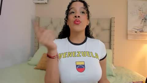 melania_xtreme online show from 05-19-26, 01:11
