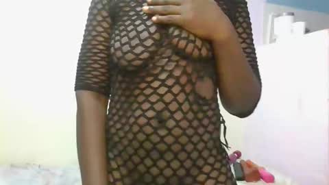 Snapshot of melanie_bae1 chatting on 05-04-26, 05:09 melanie_bae1 online show from 05-04-26, 05:09