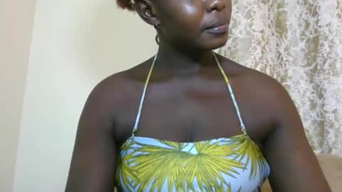 Snapshot of melanie_bae1 chatting on 07-08-26, 08:46 melanie_bae1 online show from 07-08-26, 08:46