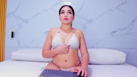 Melanie  online show from 02-24-26, 07:34