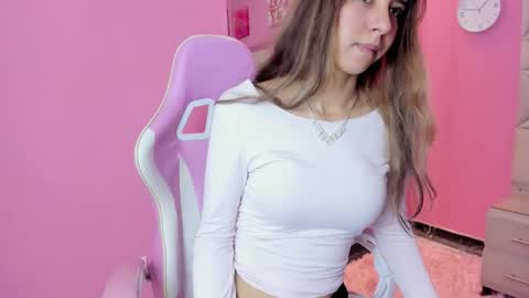 Snapshot of melanie_watson0 chatting on 03-11-26, 01:28 Melanie online show from 03-11-26, 01:28