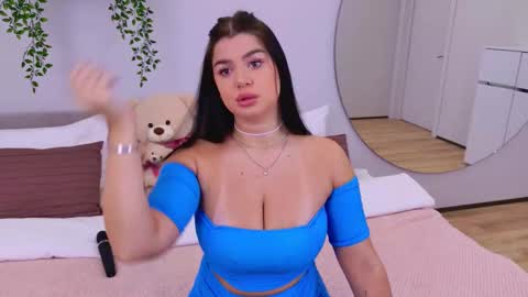 Melanie online show from 09-12-25, 03:34