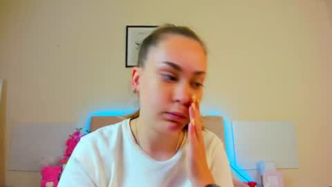 Snapshot of melaniecutys chatting on 07-05-26, 05:36 Melania online show from 07-05-26, 05:36