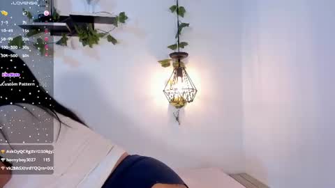 Snapshot of melanieecox chatting on 06-26-26, 12:59 Melanie online show from 06-26-26, 12:59
