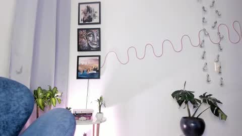 Snapshot of melaniegagner_ chatting on 12-13-24, 02:21 Melany online show from 12-13-24, 02:21