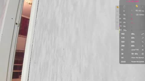 Snapshot of melanierioss_ chatting on 06-30-26, 01:12 online show from 06-30-26, 01:12