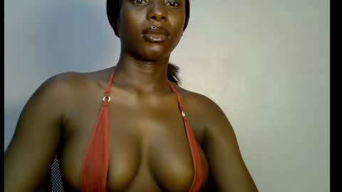 Snapshot of melanine_floral chatting on 02-07-25, 05:10 Praiz online show from 02-07-25, 05:10