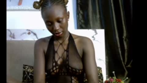 Snapshot of melanine_floral chatting on 06-24-26, 06:07 Praiz online show from 06-24-26, 06:07