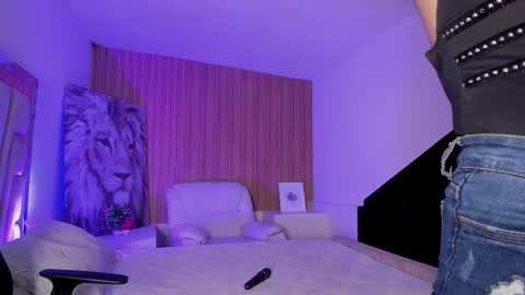 MelanyLuv online show from 11-05-25, 08:09