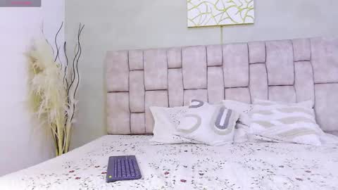 Melany online show from 05-07-26, 01:38