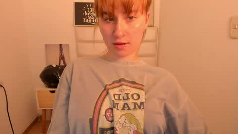 Snapshot of meleena_fox chatting on 04-27-26, 06:28 Im Meleena online show from 04-27-26, 06:28